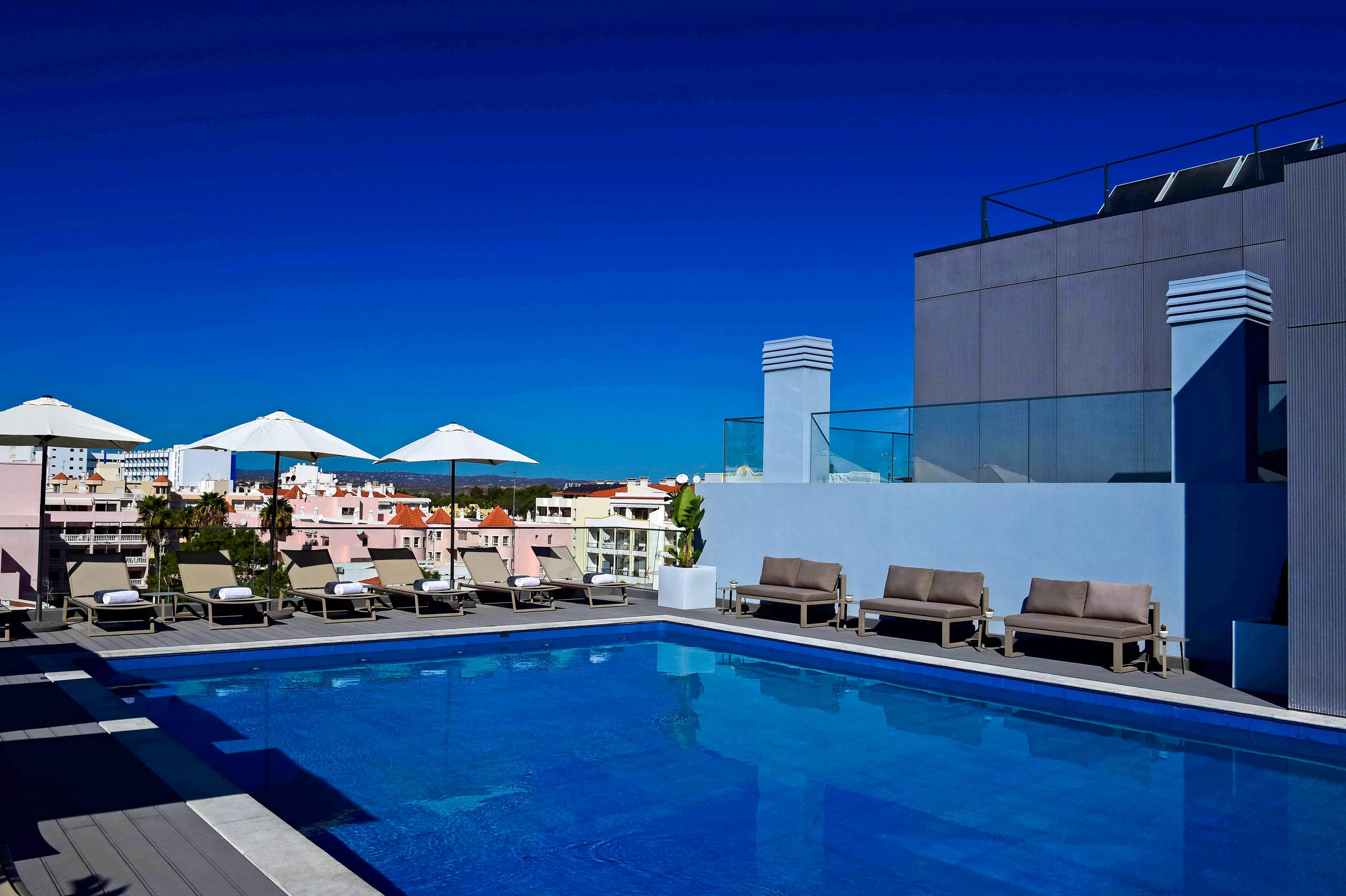 The Prime Energize Hotel Монте Гордо Екстериор снимка