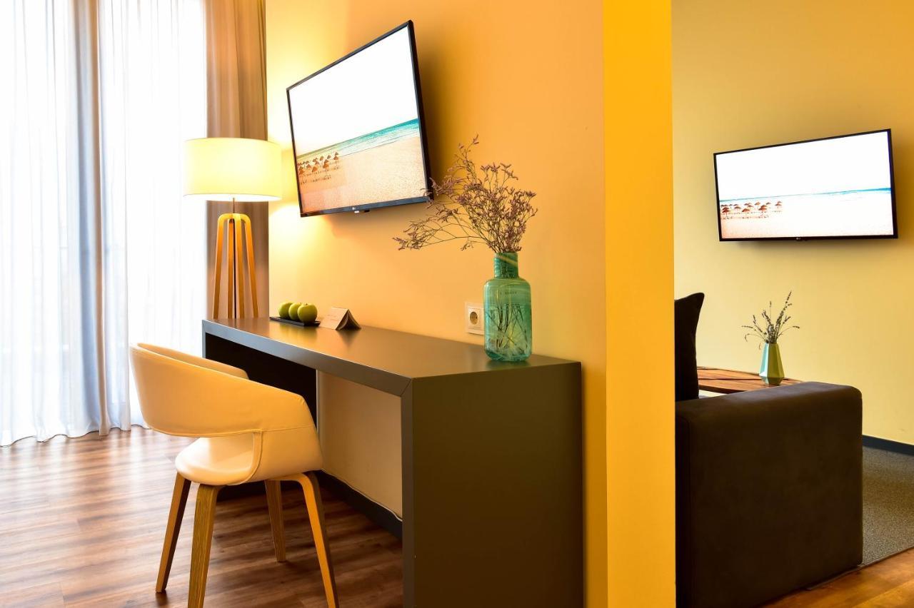 The Prime Energize Hotel Монте Гордо Екстериор снимка
